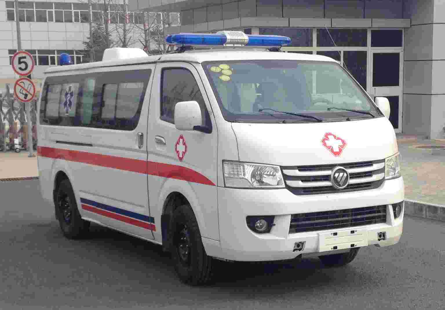 福田G7长轴救护车